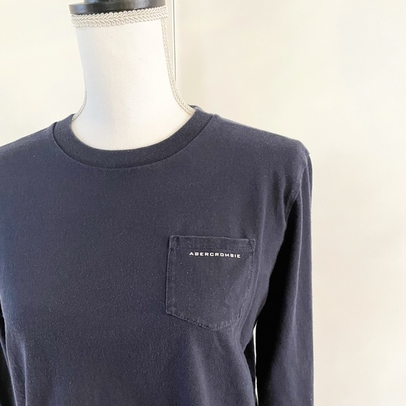 Ladies Abercrombie & Fitch Graphic Long Sleeve Tee - Picture 3 of 13